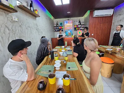 Paint & Sip Bali Art Workshop Studio 2