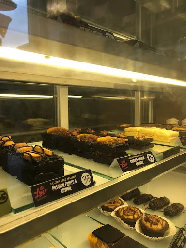 Vegie Bakery & Coffee Shop - WARMA 4