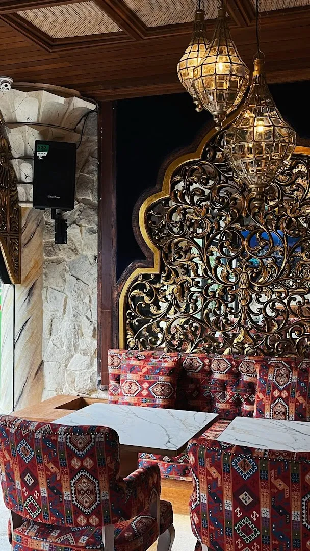 Arabian Knight Resto Ubud - Halal 4