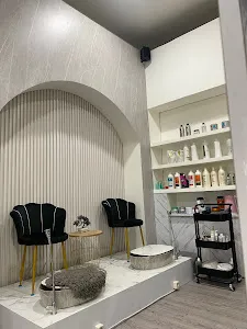ILS BEAUTY STUDIO 2 1