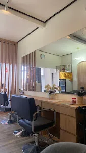 ILS BEAUTY STUDIO 2 4