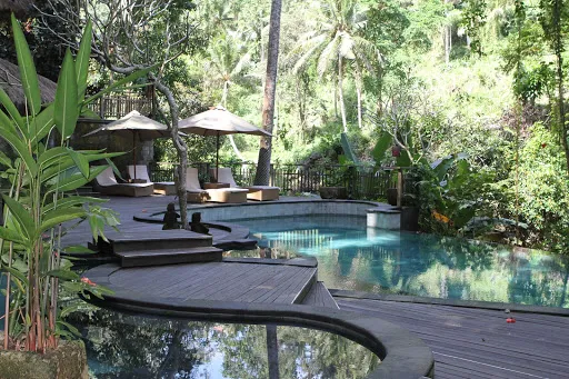 Adiwana Svarga Loka 4