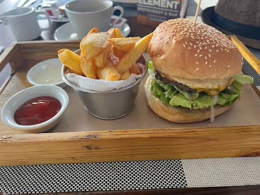 Element Restaurant and Bar 3