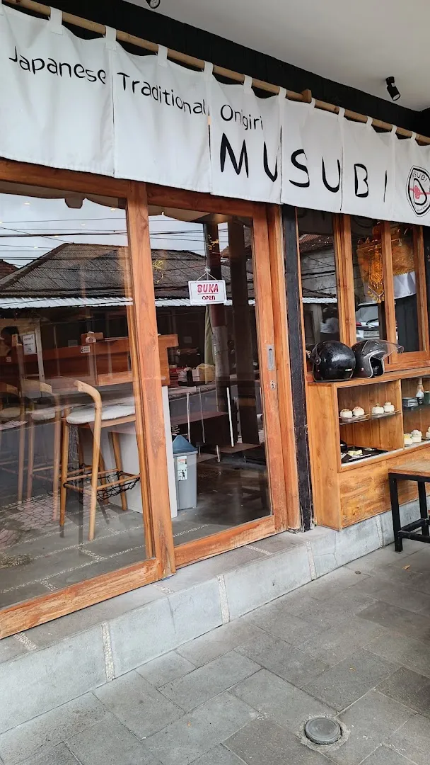 Musubi Japanese Traditional Onigiri 2