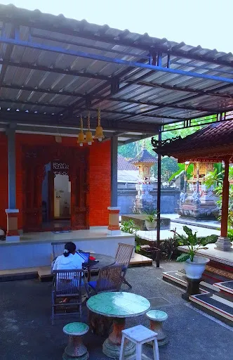 English House Warung 4