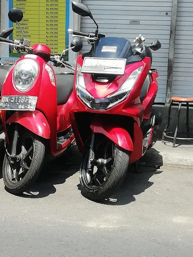 Santi Star's Scooter Rental 2