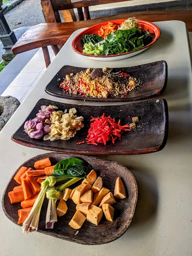 THE OMAHNEKA WARUNG COOKING CLASS 2