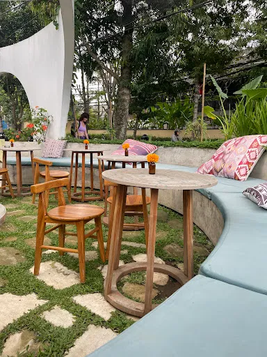 Dharma Kula Ubud - Sourdough Pizza, Healthy Vegetarian and Vegan 1