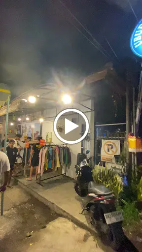 Ubud Second Shop (Vintage, Branded & Selected) 4