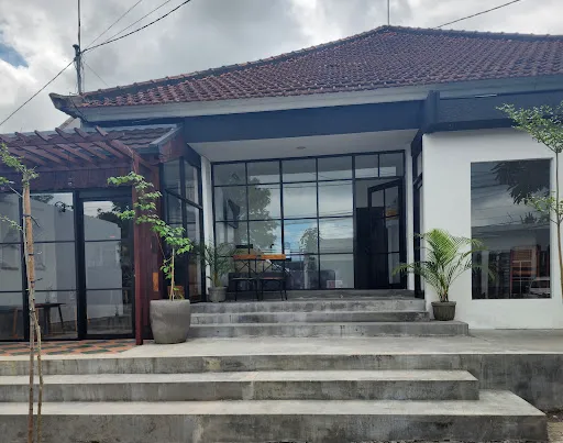 Praktek Dokter Spesialis Kulit, Kelamin dan Estetika Ubud Gianyar. Bangli 2