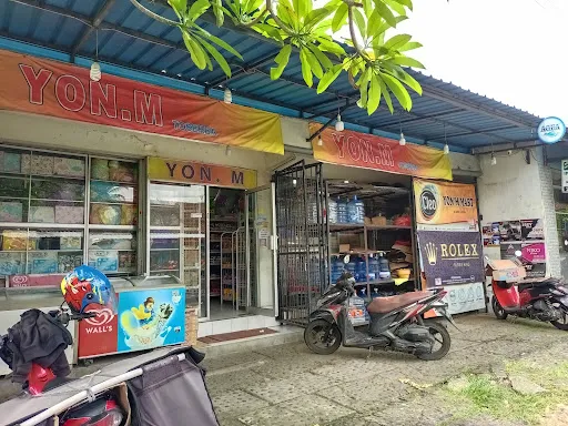 Yon Mart Sayan.