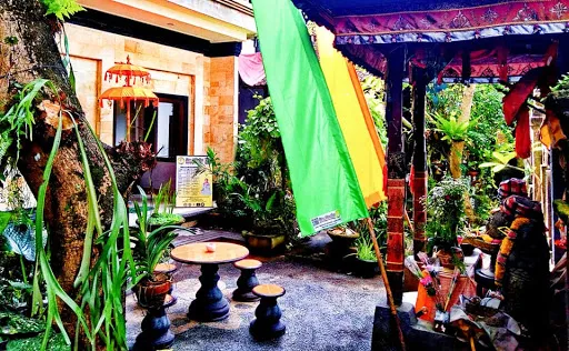 De Mantra House of Yoga & Healing 1
