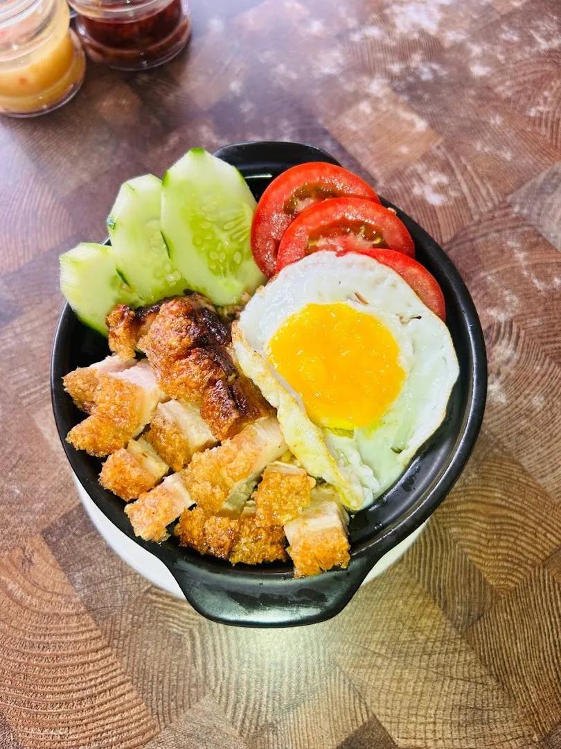 Vietnam Bistro by Mama Hanh Ubud 4