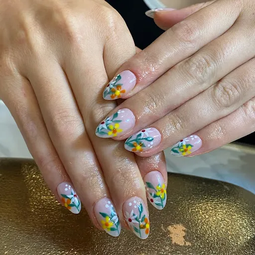 Nailspa Ubud (Ayu Salon And Spa) 4