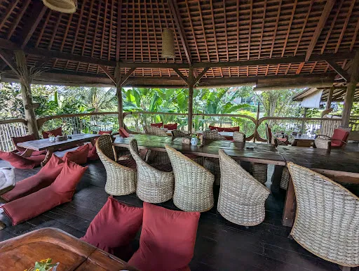 Dragonfly Cafe & Gelato 3