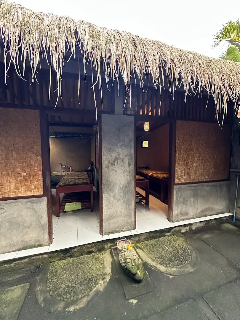 Sri Bali Spa, Shirodara&Traditional treatments 3