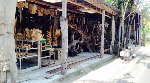 Yuyu wood carving & furniture 1