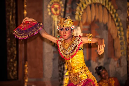 Ubud Palace Legong Dance Show 1