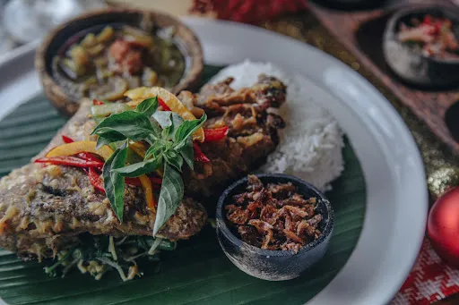 Bebek Tebasari Resto 3