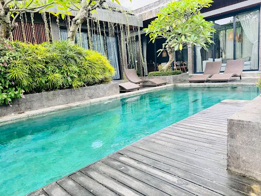 VILLA MAMA 1 2
