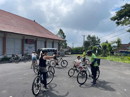 Happy Bike Tour 4