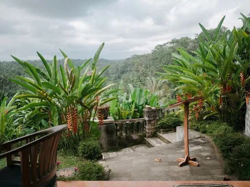 Sayan Terrace Resort 3