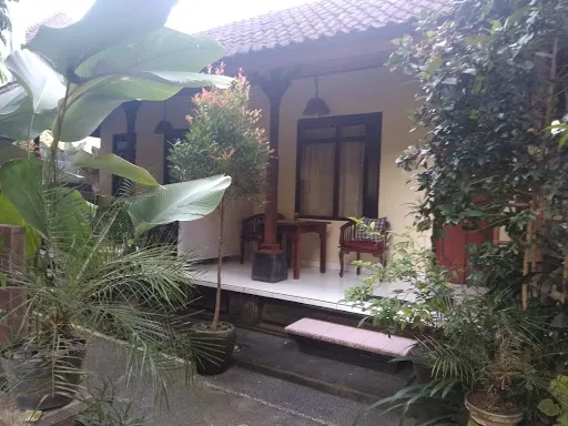 Budi's Warung 2