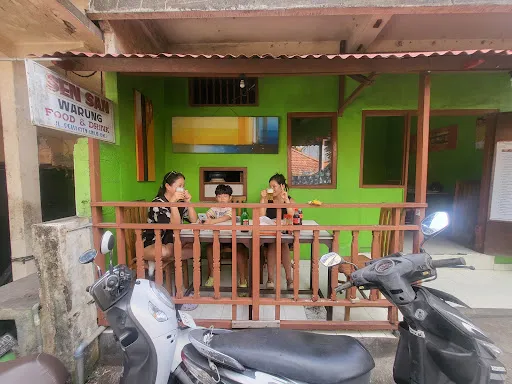 Warung Sen San 4