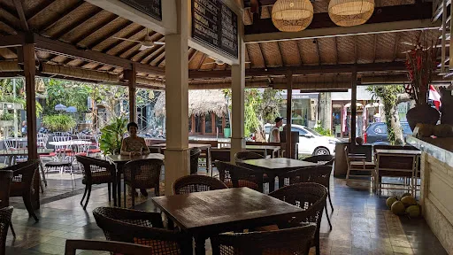 Kafe Batan Waru 1
