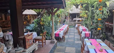 IBU RAI RESTAURANT UBUD BALI 4