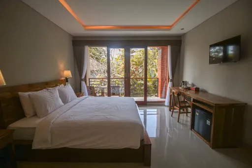 Aji Lodge Bungalows and Gallery 1