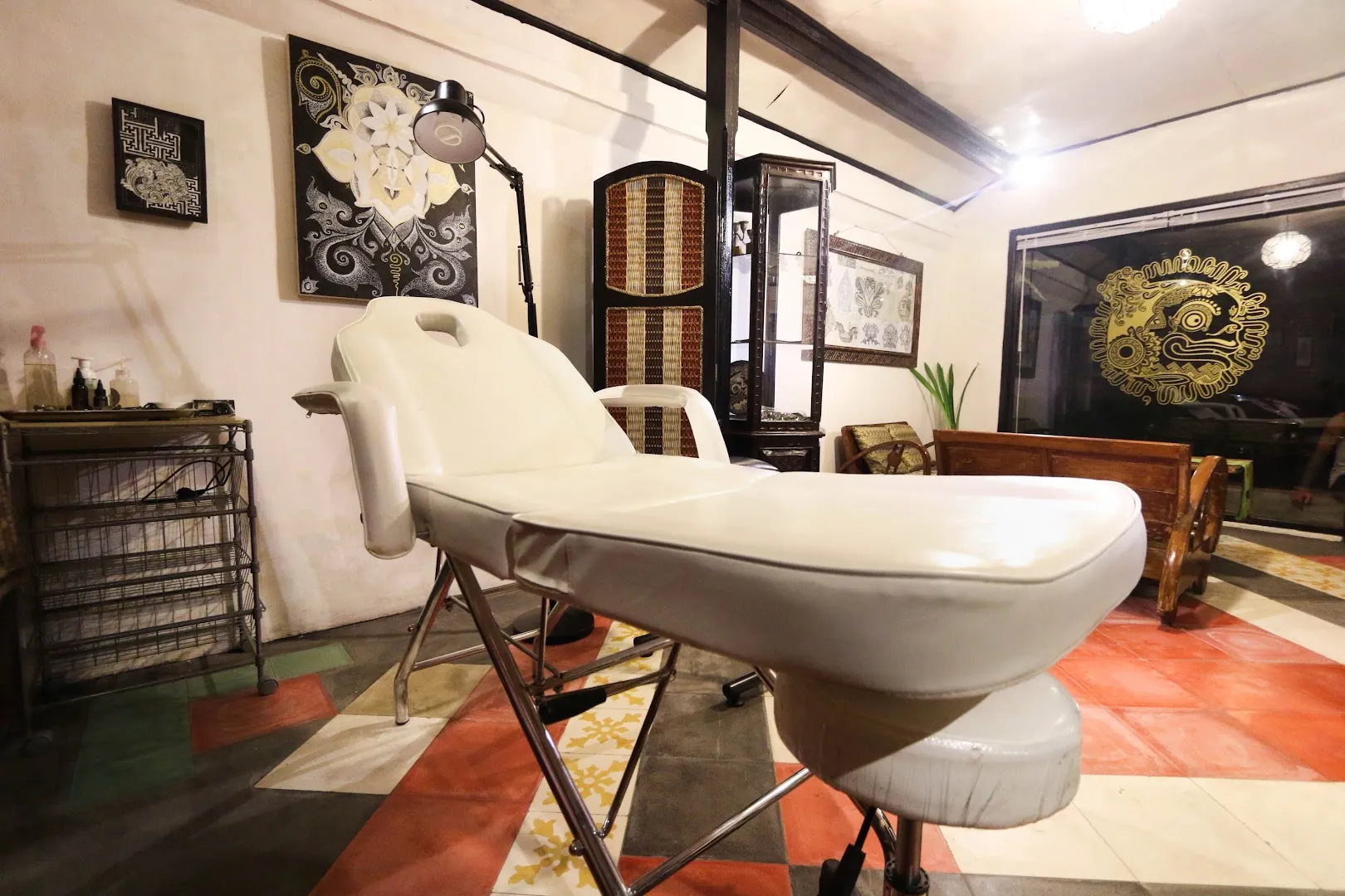 Cap Bagong Tatu studio 3