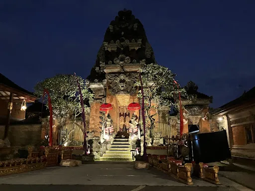 Puri Agung Peliatan 4