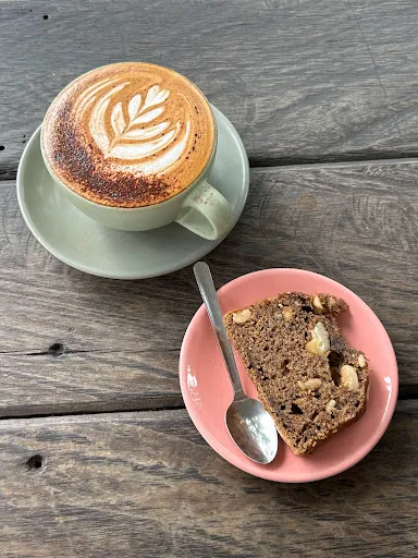 Monkey Cave Espresso Ubud 4