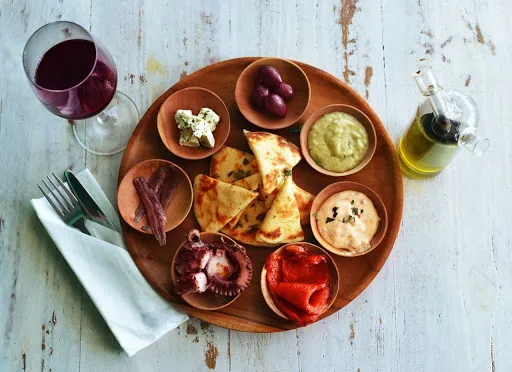 Nostimo Greek Grill Ubud 2