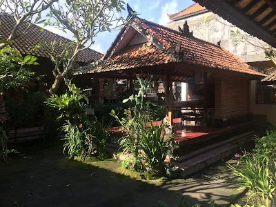 Liang Homestay and Hostel 2