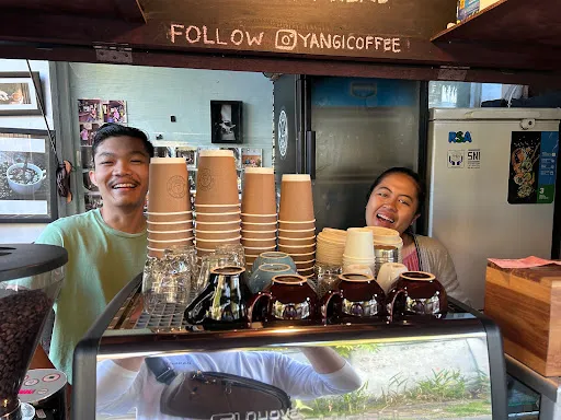Yangi Coffee 4