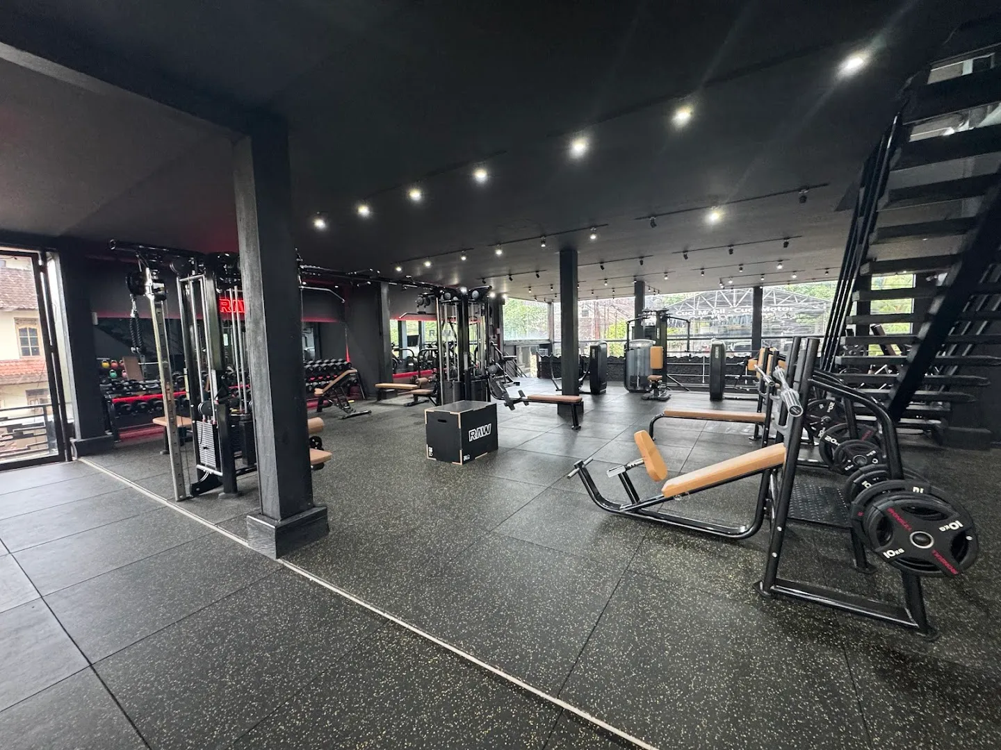 Raw Gym & Café Ubud