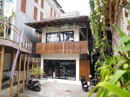 MediaFUN — Karaoke/Cinema Rooms 1