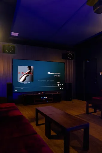 MediaFUN — Karaoke/Cinema Rooms 3