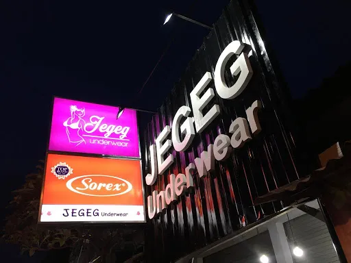 Toko pakaian dalam Jegeg Underwear Peliatan Ubud 2