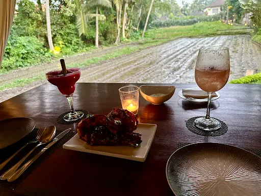 SACRED RICE Restaurant 2