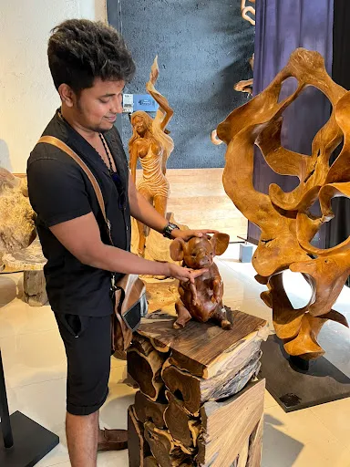 Amori Wood Art Gallery Ubud 3