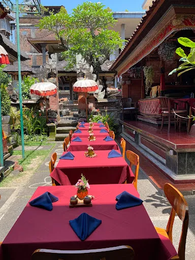 Tandoor Indian Restaurant - Ubud 2
