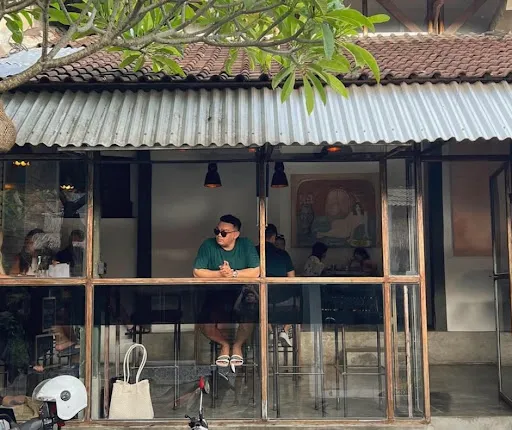 Two Face / Coffee & Brunch [Ubud] 1