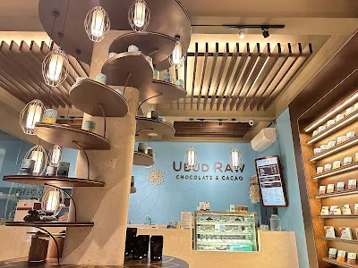 Ubud Raw Chocolate & Cacao Flagship Store 2