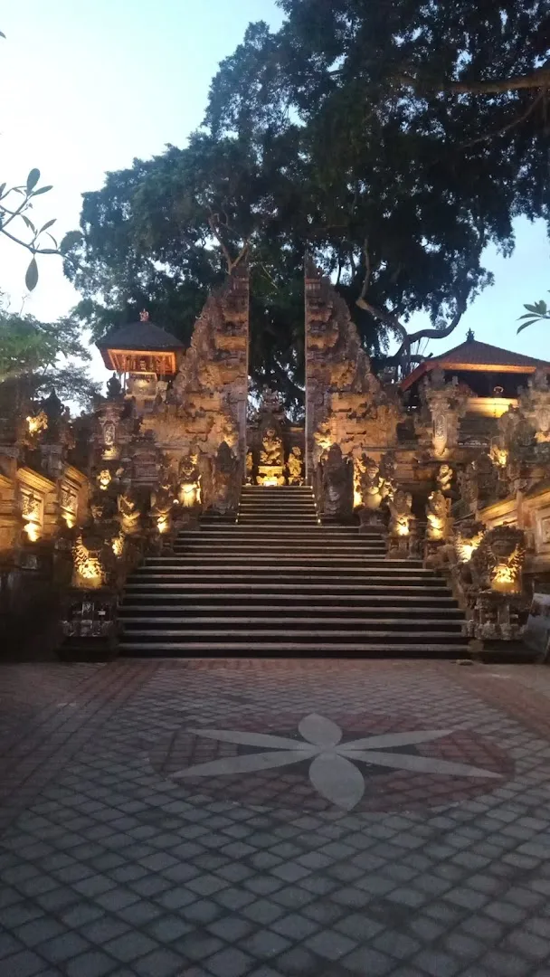 Kecak & Fire Dance - Ubud Kaja at Pura Dalem Ubud 4