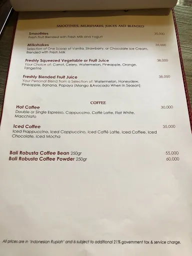 Yonne Cafe & Bar 1