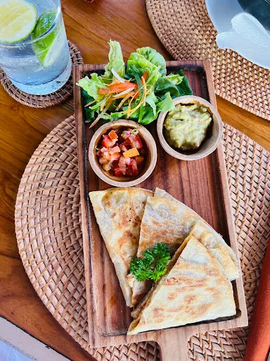 de'TOPAZ Cafe Ubud 2