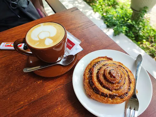 The Cyan Sayan, Ubud - Coffee Shop & Eatery 1